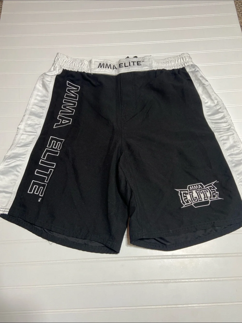 MMA Elite Men's Large Fight Shorts Black & White Baggy Y2K Streetwear